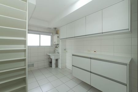 Apartamento para alugar com 136m², 3 quartos e 2 vagasÁrea de Serviço