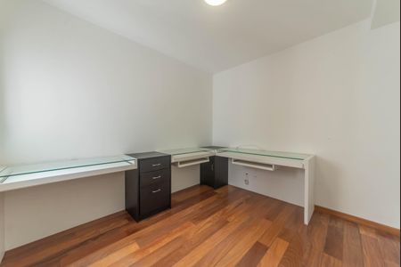 Apartamento para alugar com 136m², 3 quartos e 2 vagasQuarto