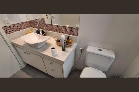 Apartamento à venda com 240m², 3 quartos e 3 vagasBanheiro Suíte 1