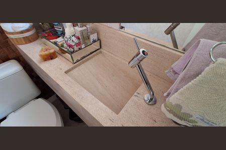 Apartamento à venda com 240m², 3 quartos e 3 vagasLavabo