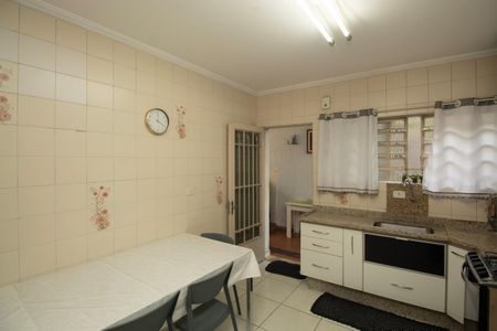 Casa à venda com 150m², 4 quartos e 3 vagasCozinha