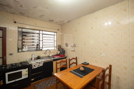 Casa à venda com 150m², 4 quartos e 3 vagasCozinha 2
