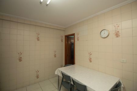 Casa à venda com 150m², 4 quartos e 3 vagasBanheiro 1