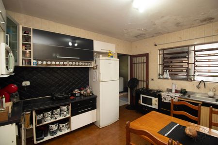 Casa à venda com 150m², 4 quartos e 3 vagasCozinha 2