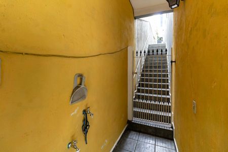 Casa à venda com 268m², 3 quartos e 2 vagas Casa à venda com 268m², 3 quartos e 2 vagasCorredor Lateral