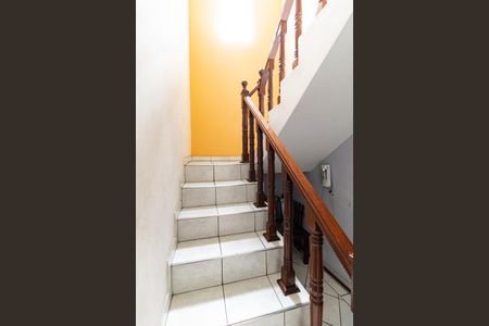 Casa à venda com 268m², 3 quartos e 2 vagas Casa à venda com 268m², 3 quartos e 2 vagasEscada da Casa 1