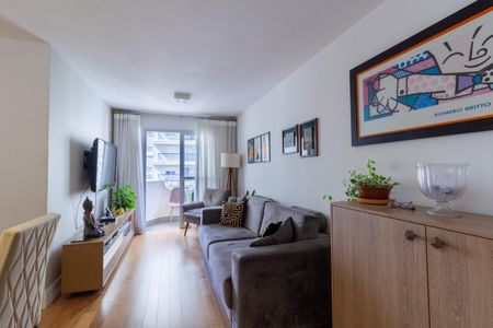 Apartamento à venda com 74m², 3 quartos e 1 vagaSala