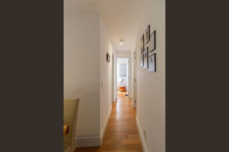 Apartamento à venda com 74m², 3 quartos e 1 vagaCorredor