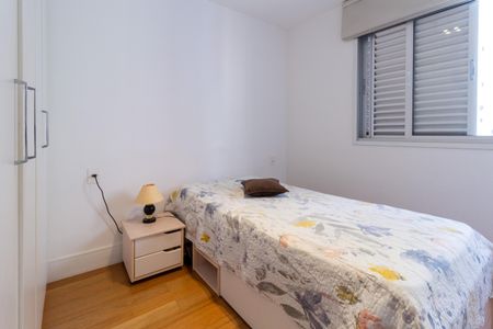 Apartamento à venda com 74m², 3 quartos e 1 vagaQuarto 2