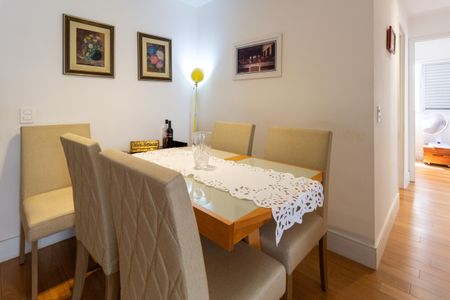 Apartamento à venda com 74m², 3 quartos e 1 vagaSala