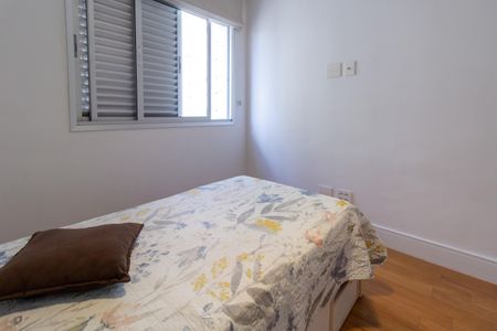 Apartamento à venda com 74m², 3 quartos e 1 vagaQuarto 2