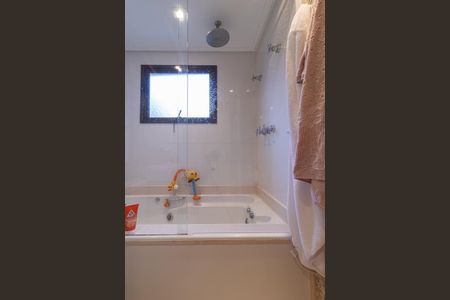 Apartamento à venda com 129m², 3 quartos e 2 vagasBanheiro da Suíte 1