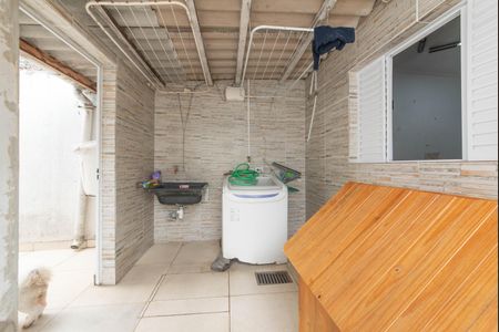 Casa à venda com 160m², 3 quartos e 3 vagasQuintal - Lavanderia