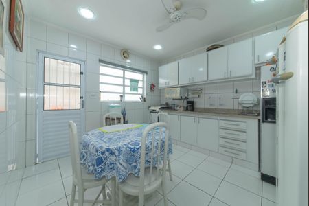 Casa à venda com 160m², 3 quartos e 3 vagasCozinha