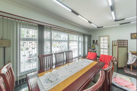 Casa à venda com 160m², 3 quartos e 3 vagasSala