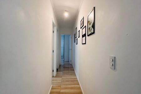 Apartamento à venda com 60m², 2 quartos e 1 vaga Apartamento à venda com 60m², 2 quartos e 1 vagaCorredor dos Dormitórios