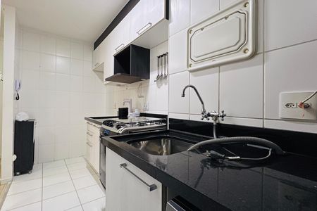 Apartamento à venda com 60m², 2 quartos e 1 vaga Apartamento à venda com 60m², 2 quartos e 1 vagaCozinha e Área de Serviço