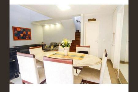 Apartamento à venda com 220m², 3 quartos e 5 vagasFoto 01