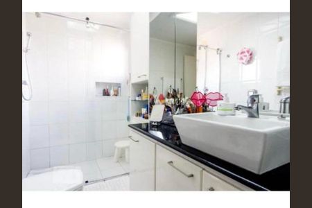 Apartamento à venda com 220m², 3 quartos e 5 vagasFoto 01