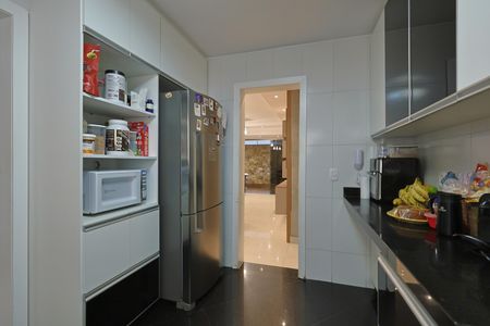 Apartamento à venda com 4 quartos, 230m² em Buritis, Belo Horizonte