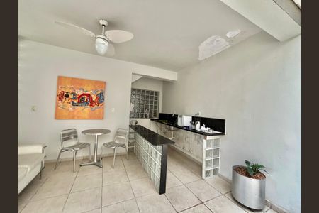 Casa para alugar com 280m², 4 quartos e 8 vagas Casa para alugar com 280m², 4 quartos e 8 vagasCozinha