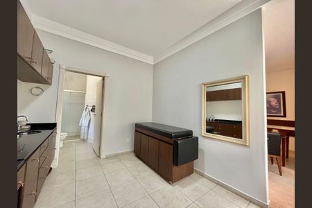 Casa para alugar com 280m², 4 quartos e 8 vagas Casa para alugar com 280m², 4 quartos e 8 vagasCloset da suíte 1