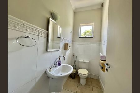 Casa para alugar com 280m², 4 quartos e 8 vagas Casa para alugar com 280m², 4 quartos e 8 vagasBanheiro da Suíte 2