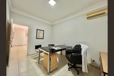 Casa para alugar com 280m², 4 quartos e 8 vagas Casa para alugar com 280m², 4 quartos e 8 vagasSuite 2