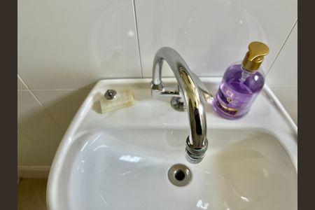 Casa para alugar com 280m², 4 quartos e 8 vagas Casa para alugar com 280m², 4 quartos e 8 vagasBanheiro da Suíte 2