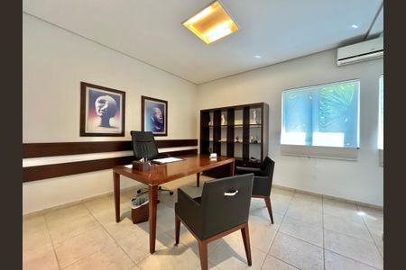 Casa para alugar com 280m², 4 quartos e 8 vagas Casa para alugar com 280m², 4 quartos e 8 vagasSuite 1