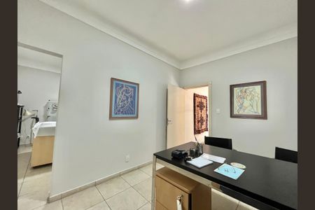 Casa para alugar com 280m², 4 quartos e 8 vagas Casa para alugar com 280m², 4 quartos e 8 vagasSuite 2