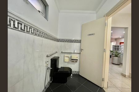 Casa para alugar com 280m², 4 quartos e 8 vagas Casa para alugar com 280m², 4 quartos e 8 vagasLavabo