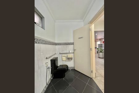 Casa para alugar com 280m², 4 quartos e 8 vagas Casa para alugar com 280m², 4 quartos e 8 vagasLavabo