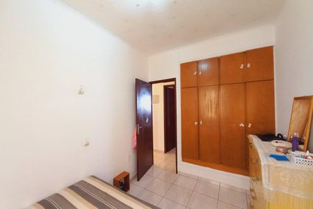 Casa à venda com 160m², 3 quartos e 2 vagas Casa à venda com 160m², 3 quartos e 2 vagasQuarto 1