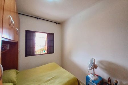 Casa à venda com 160m², 3 quartos e 2 vagas Casa à venda com 160m², 3 quartos e 2 vagasQuarto 2