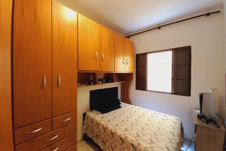 Casa à venda com 160m², 3 quartos e 2 vagas Casa à venda com 160m², 3 quartos e 2 vagasQuarto 3