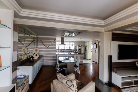 Apartamento à venda com 146m², 3 quartos e 4 vagas Apartamento à venda com 146m², 3 quartos e 4 vagasSala