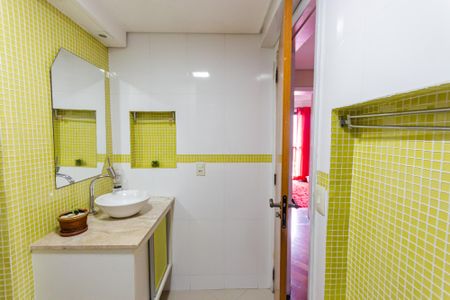 Apartamento à venda com 146m², 3 quartos e 4 vagas Apartamento à venda com 146m², 3 quartos e 4 vagasBanheiro