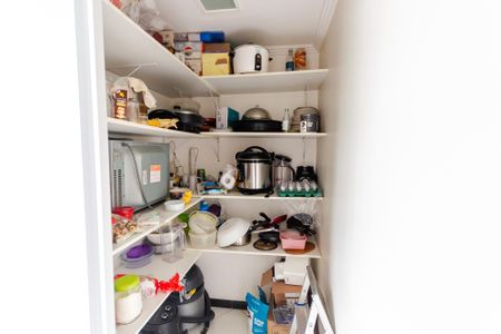 Apartamento à venda com 146m², 3 quartos e 4 vagas Apartamento à venda com 146m², 3 quartos e 4 vagasCozinha