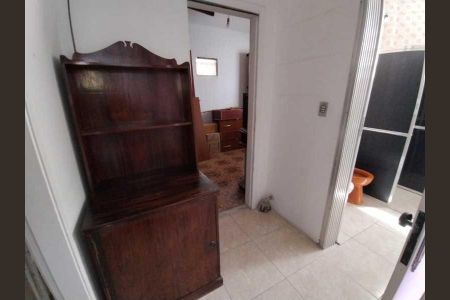 Casa de condomínio à venda com 176m², 3 quartos e 1 vaga
