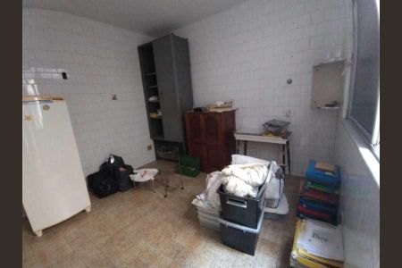 Casa de condomínio à venda com 176m², 3 quartos e 1 vaga