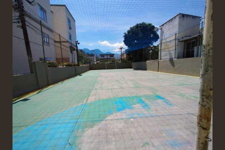 Casa de condomínio à venda com 176m², 3 quartos e 1 vaga