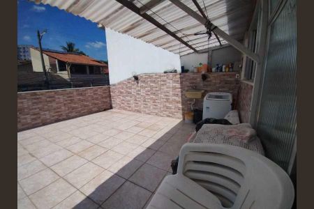 Casa de condomínio à venda com 176m², 3 quartos e 1 vaga