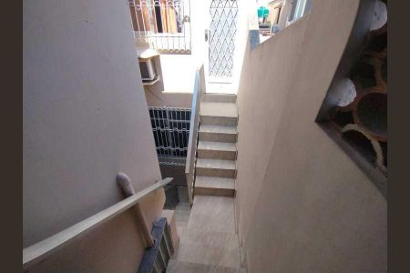 Casa de condomínio à venda com 176m², 3 quartos e 1 vaga