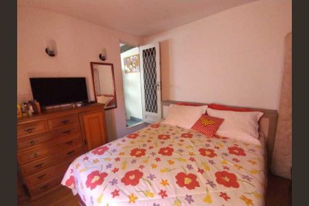 Casa de condomínio à venda com 176m², 3 quartos e 1 vaga