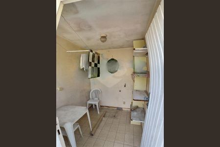 Casa à venda com 165m², 3 quartos e 2 vagas