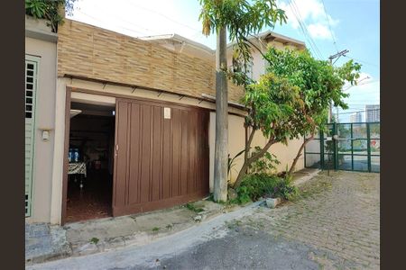 Casa à venda com 165m², 3 quartos e 2 vagas