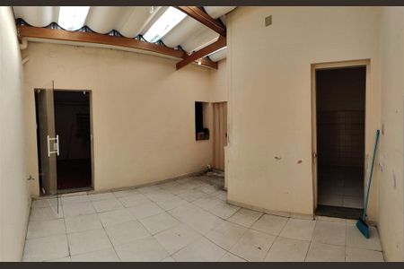 Casa à venda com 165m², 3 quartos e 2 vagas