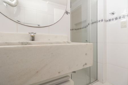 Apartamento à venda com 92m², 2 quartos e 1 vagaBanheiro Social 