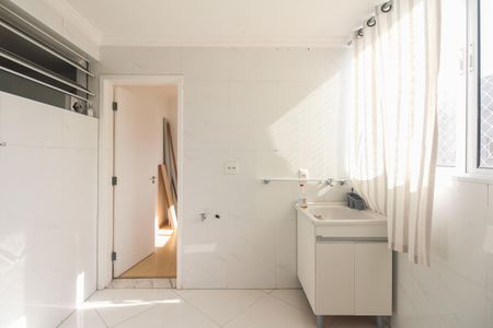 Apartamento à venda com 92m², 2 quartos e 1 vagaÁrea de Serviço 